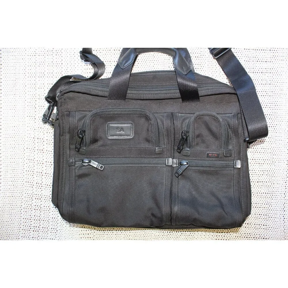 Tumi excellent pre